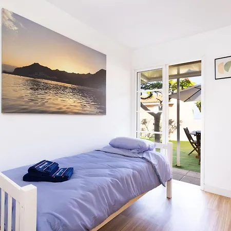 Live Acoran Brisamar * 圣克鲁斯-德特内里费