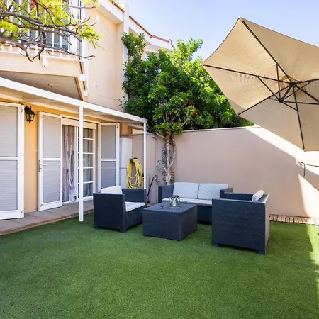 Live Acoran Brisamar 圣克鲁斯-德特内里费