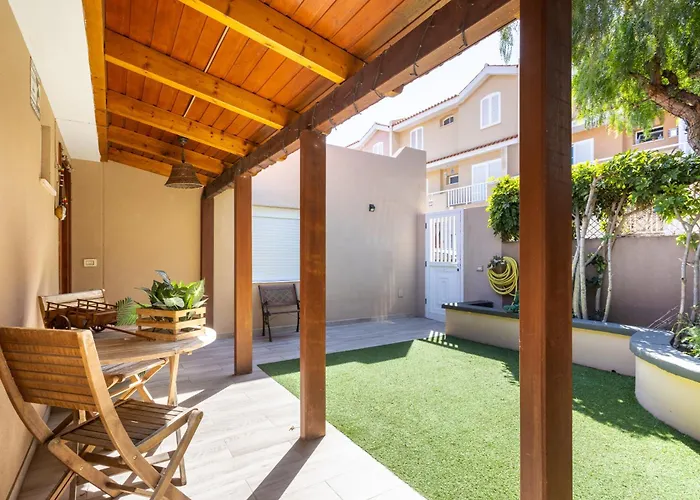 Live Acoran Brisamar Feriehus Santa Cruz de Tenerife